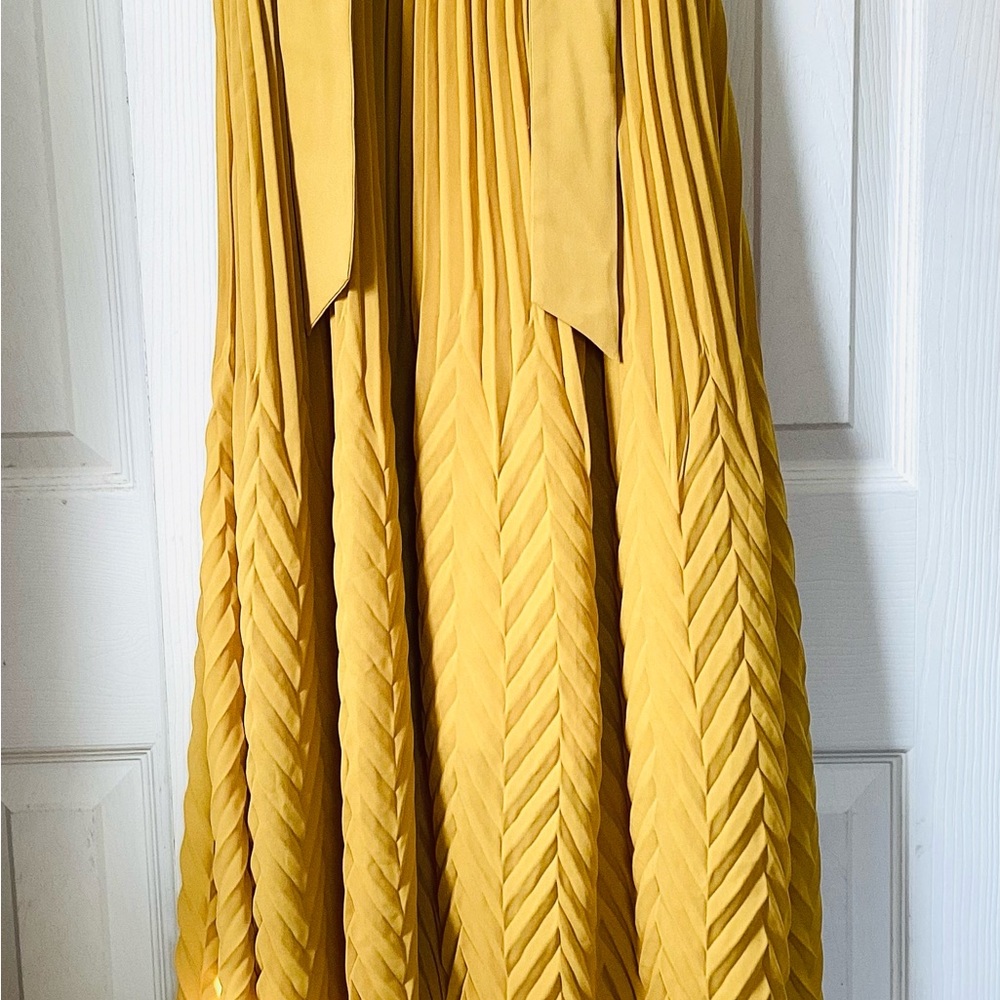 Nanette Lepore NWT Yellow  Pleated Chevron Midi Dress Size 2 - Picture 4 of 10